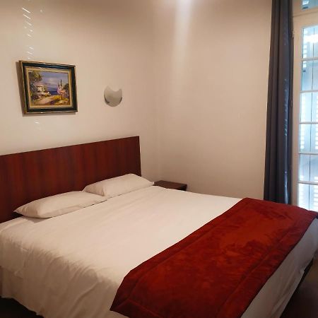 Hotel Le Postillon По Экстерьер фото