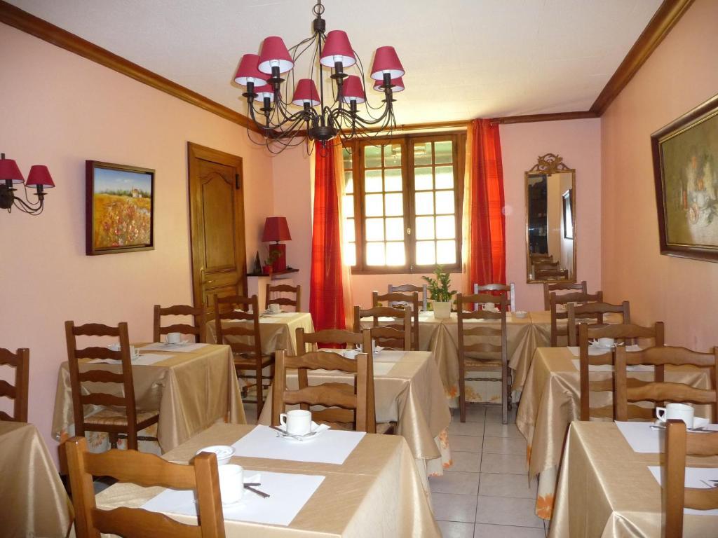 Hotel Le Postillon По Экстерьер фото