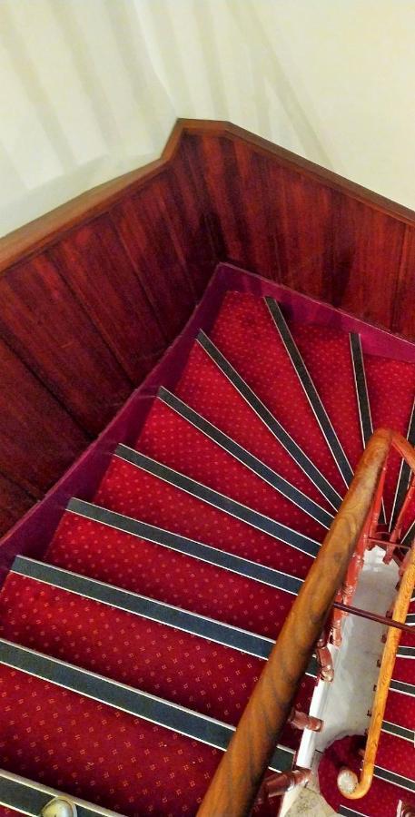 Hotel Le Postillon По Экстерьер фото