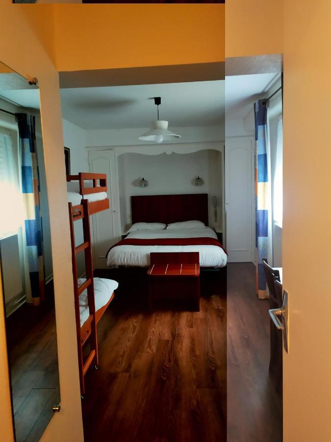 Hotel Le Postillon По Экстерьер фото