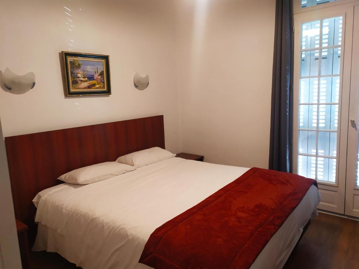 Hotel Le Postillon По Экстерьер фото